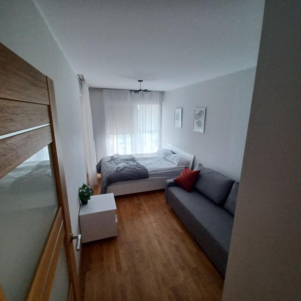 Apart City Center - 3 Rooms - Parking Place Breslavia Exterior foto